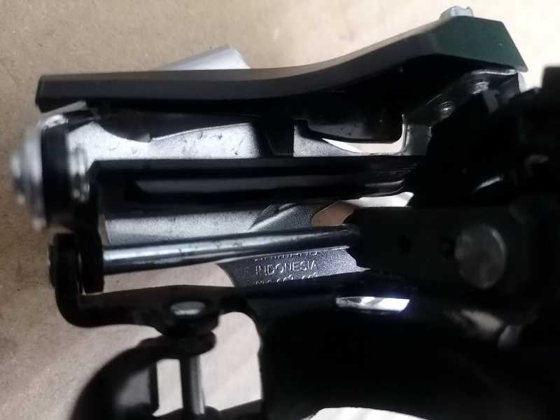 Переключатель передний Shimano Altus