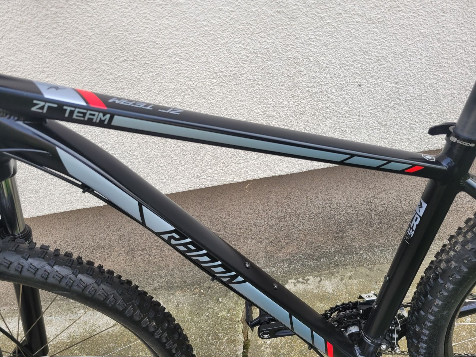 Велосипед  RADON Team, ROCKSHOX,  DEORE ,  M рама.