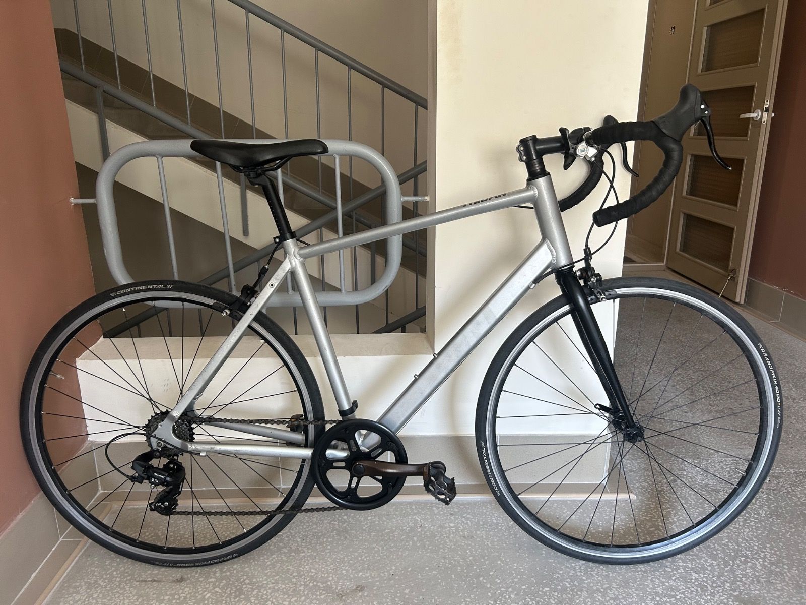 Велосипед шоссейный Btwin Triban RC100