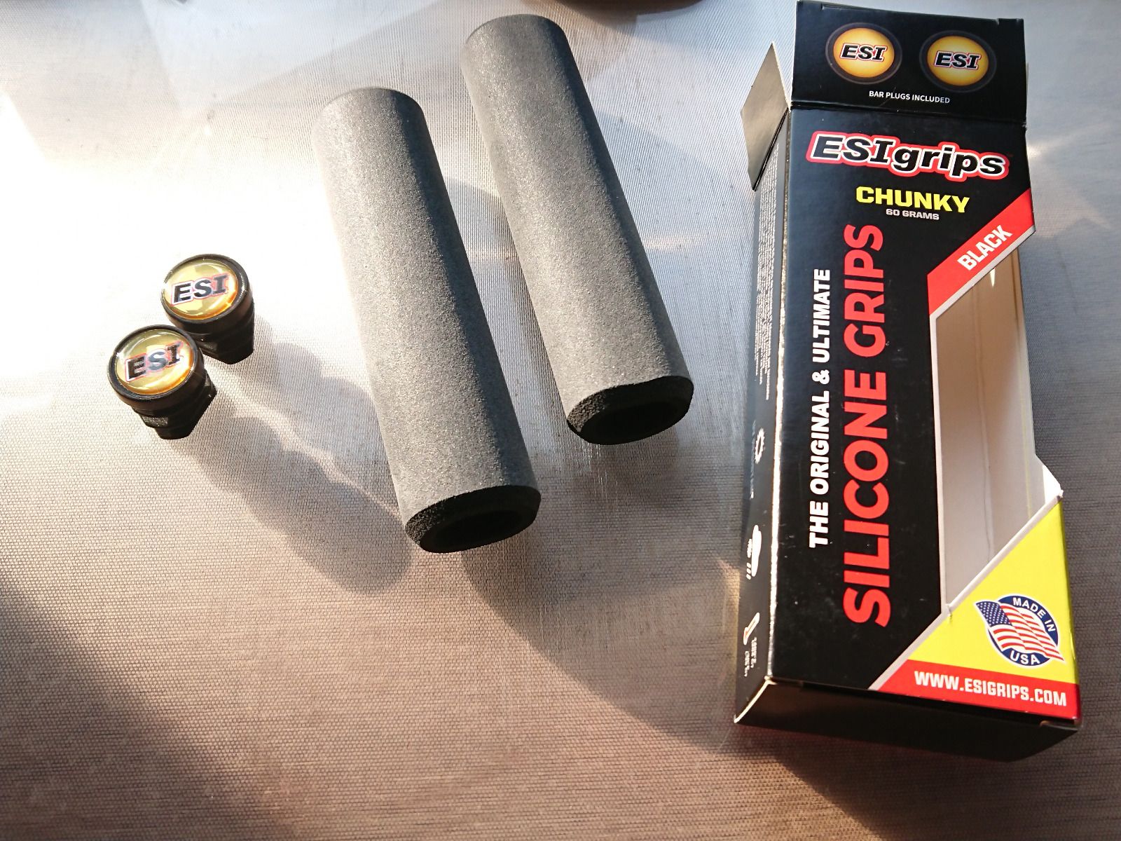 [Прададзена!] Грипсы ESI Chunky, Made In USA