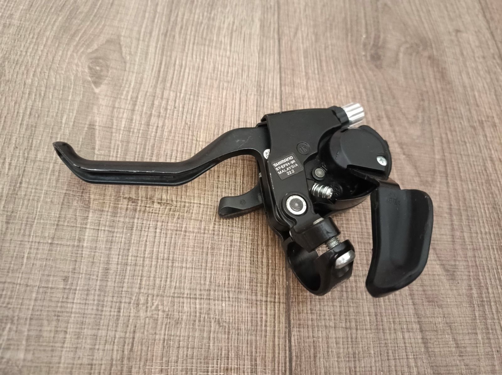 Манетка 9 ск. Shimano ST-EF51