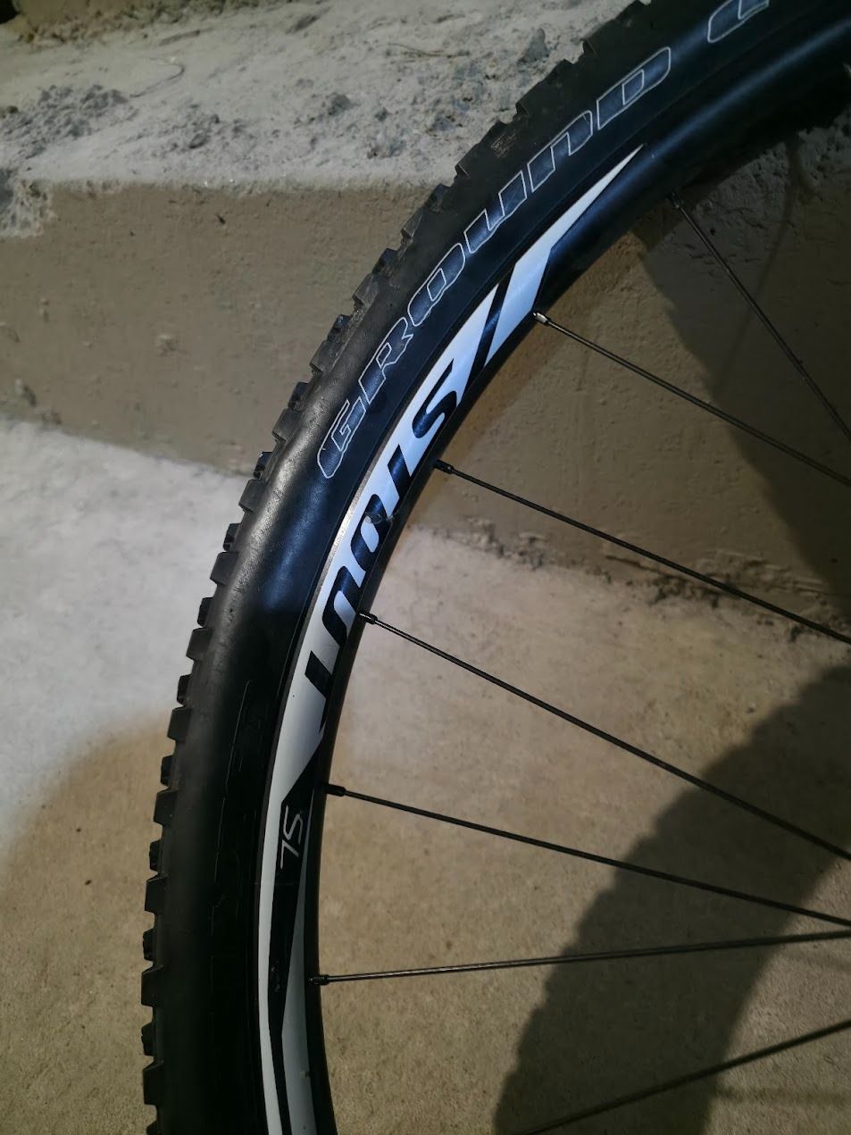 Колесо переднее Stout 29 дюймов на втулке 5x100