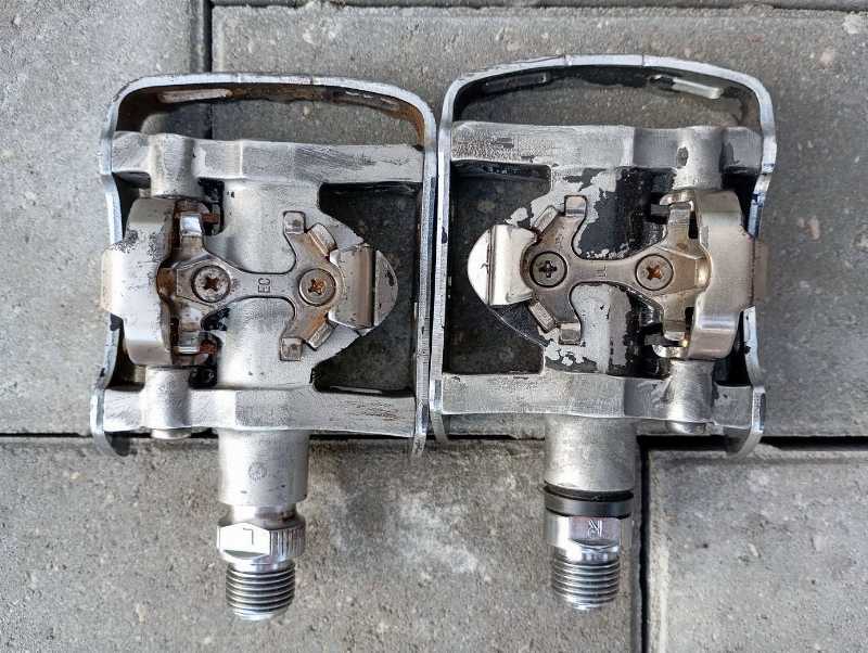 Контактные педали Shimano PD-M324