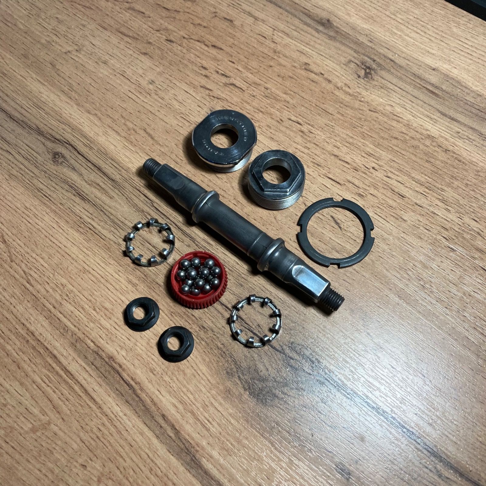 Каретка Tange