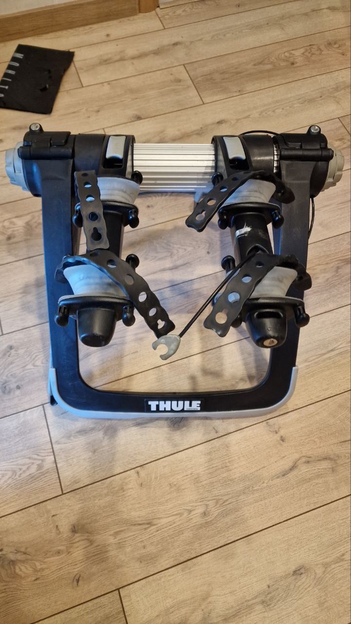 Велобагажник на заднюю дверь Thule RaceWay 991