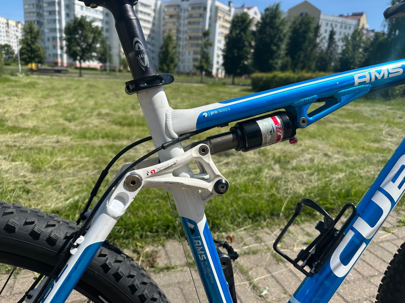 Велосипед  CUBE ams 100