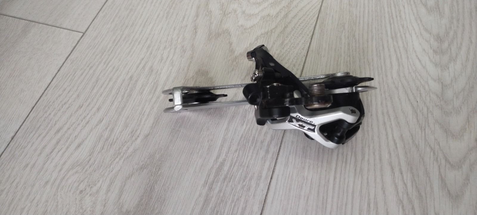 Задний переключатель shimano deore XT (RD-M772)