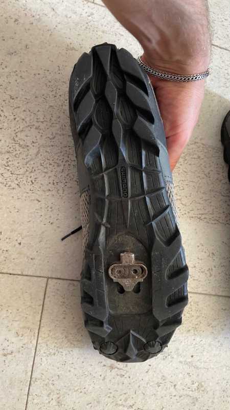 Контактные педали Shimano