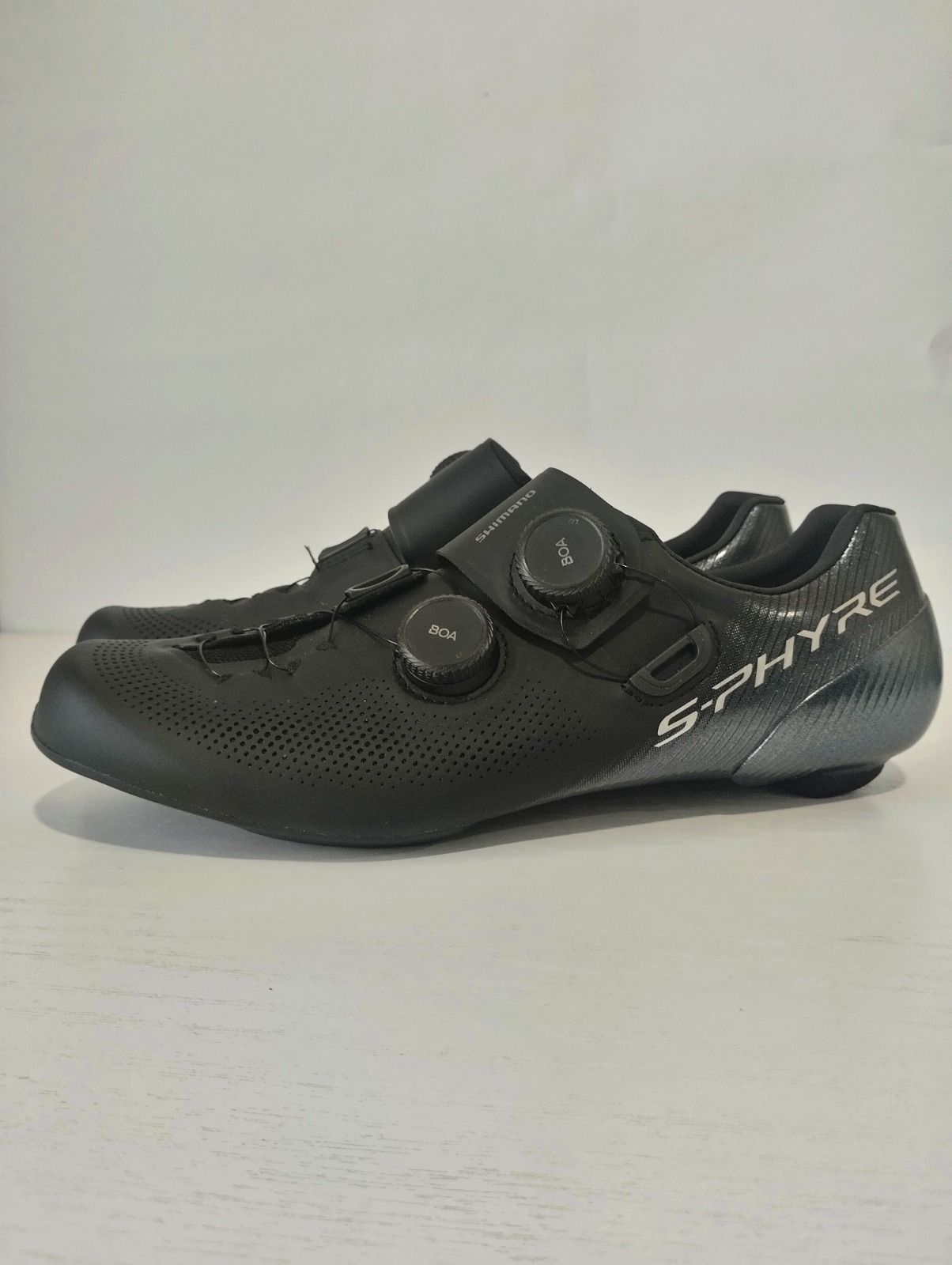 Топовые шоссейные туфли Shimano S-Phyre SH-RC903