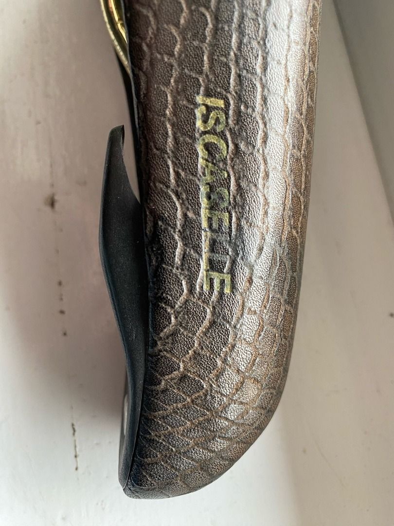 Шоссейный велосипед. Седло Delta made in Italy. Отправлю почтами за счет покупателя.