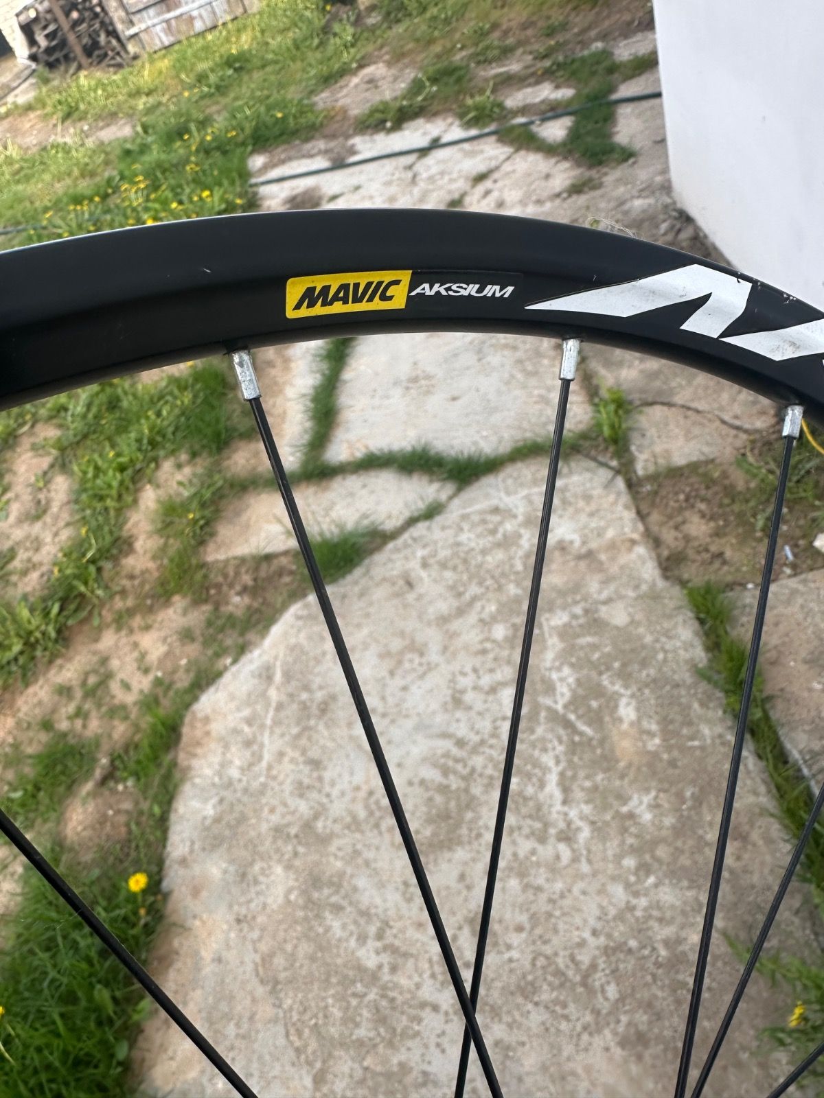 Mavic Aksium