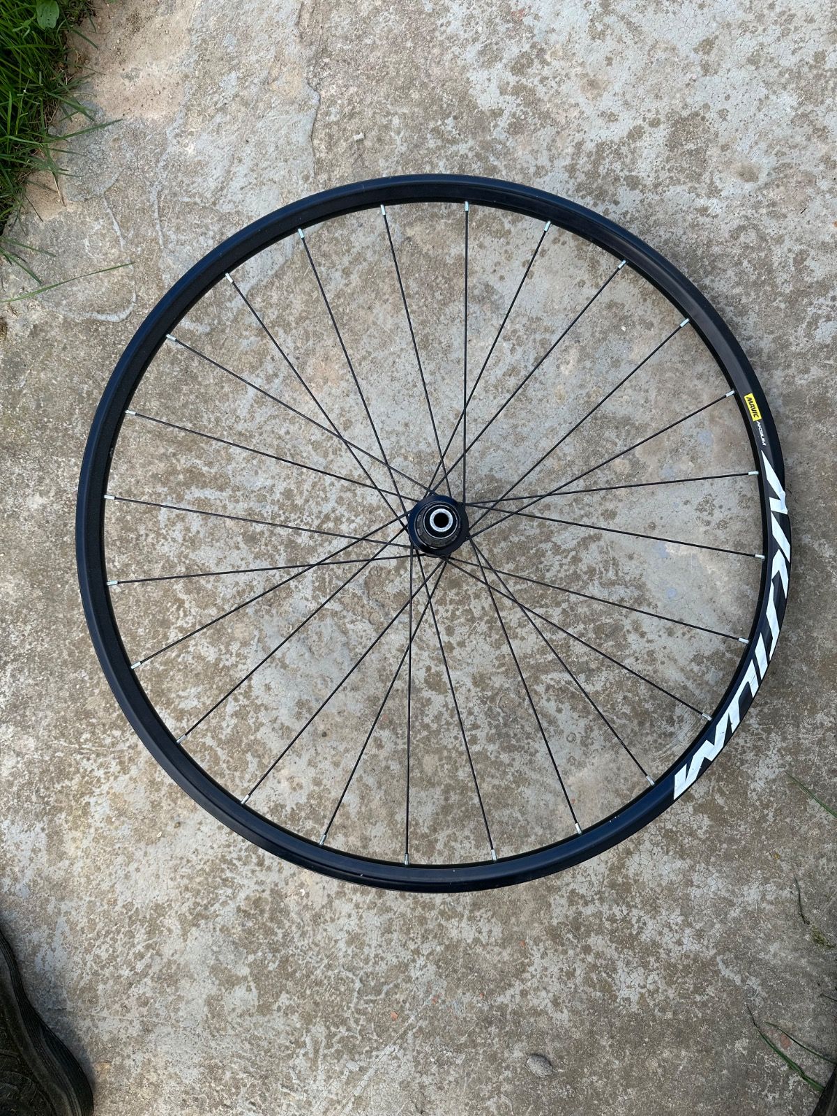 Mavic Aksium