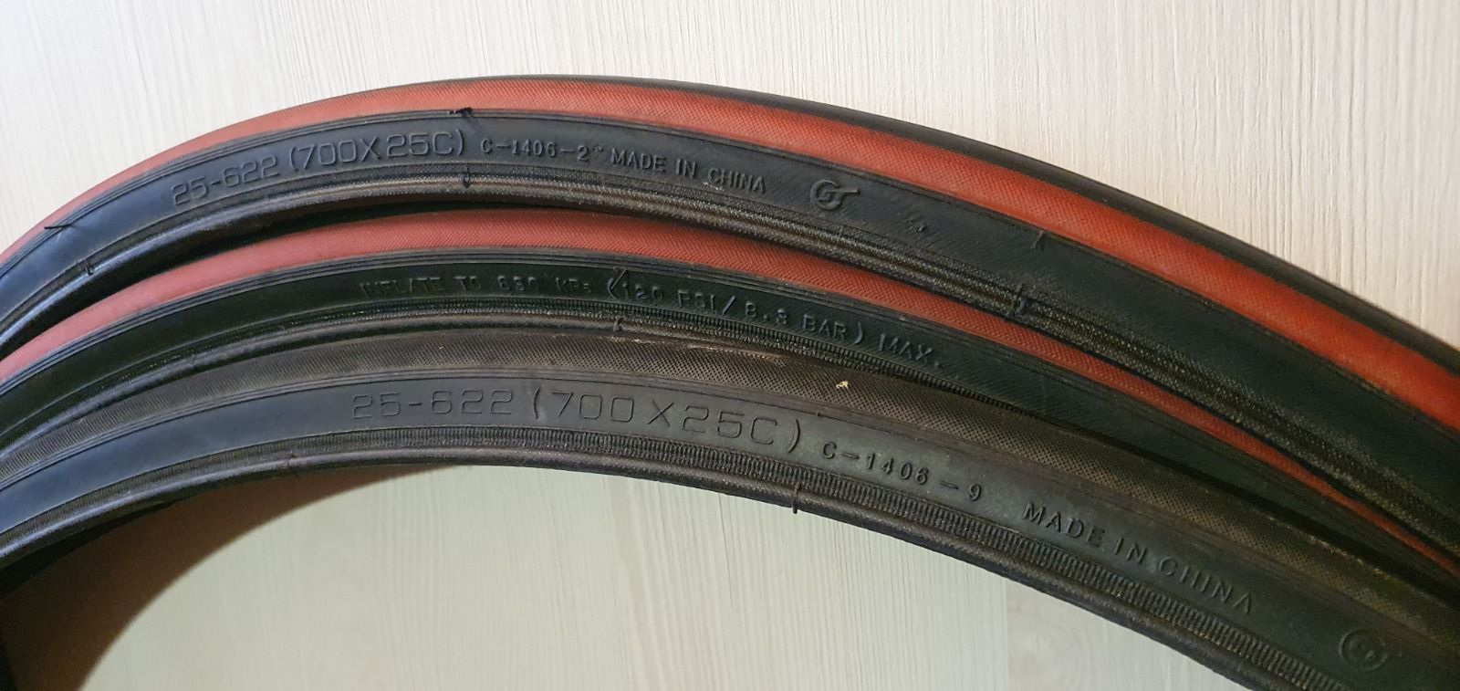 CST CZAR RACE 700Х25 чёрная 1шт
