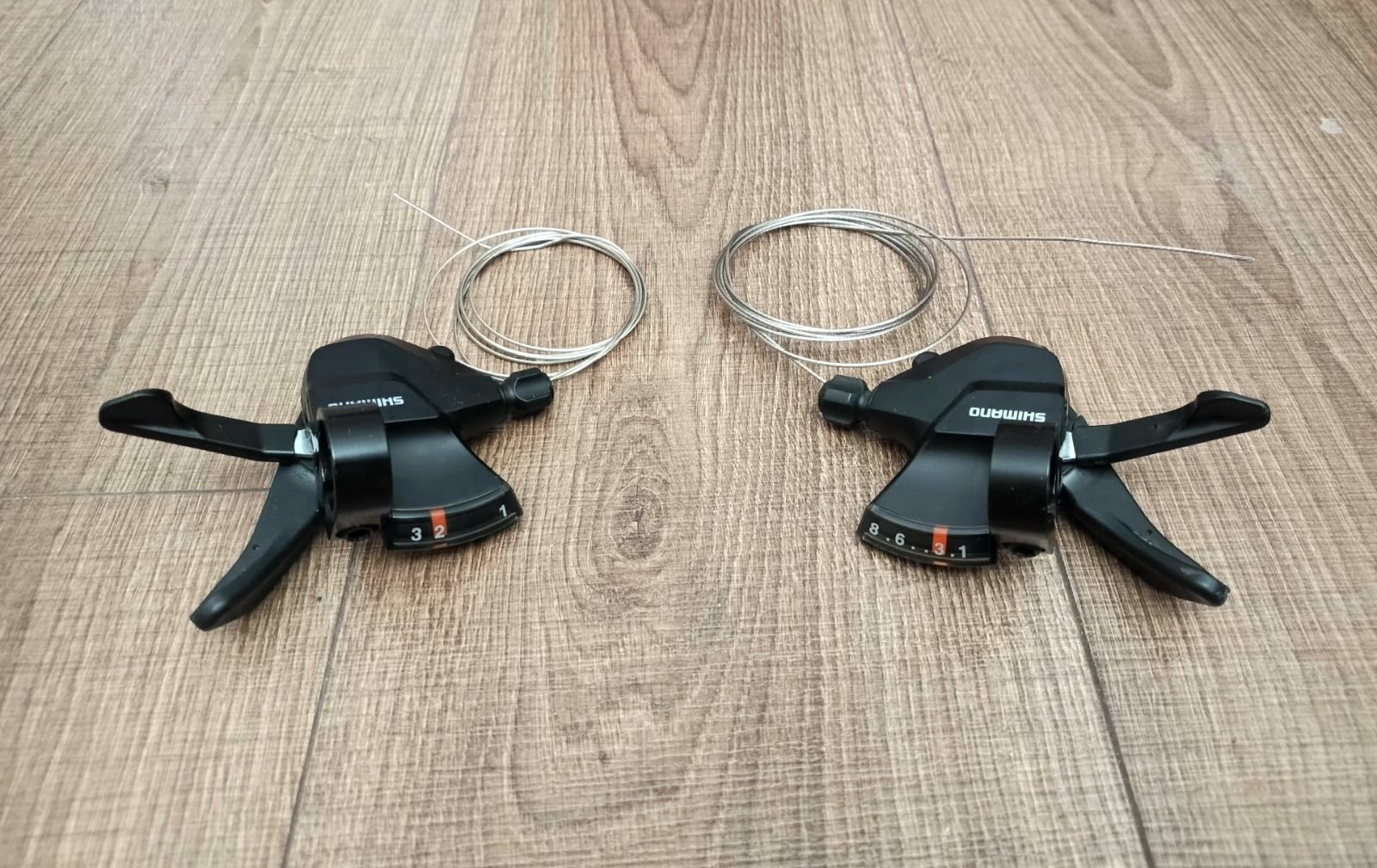 Манетки Shimano SL-M315, 3х8 ск.