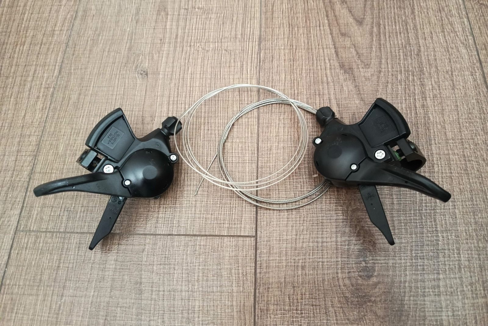 Манетки Shimano SL-M315, 3х8 ск.