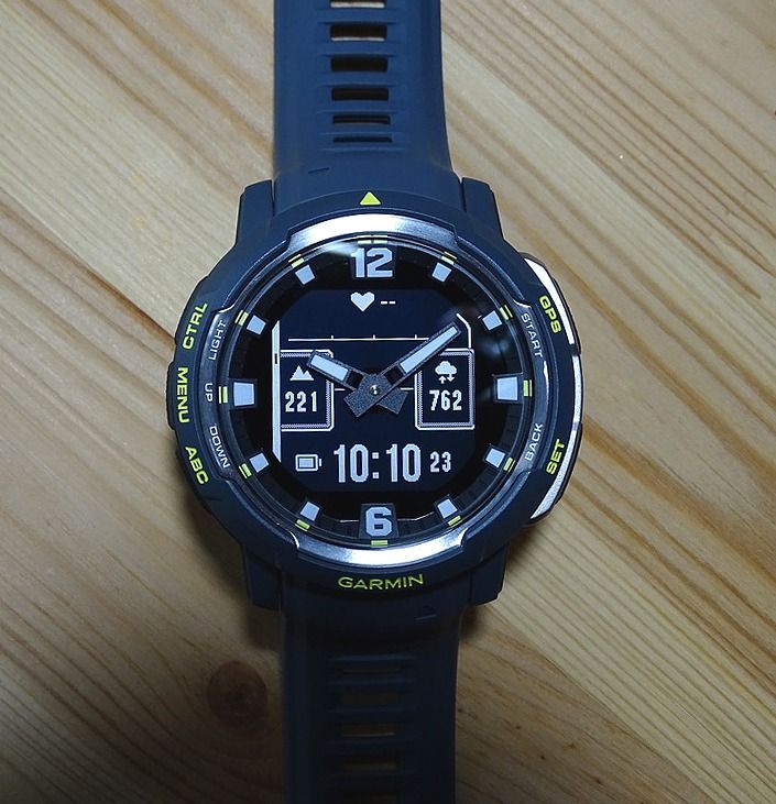 Garmin Instinct Crossover
