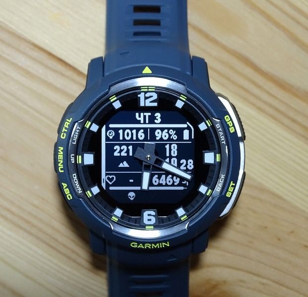 Garmin Instinct Crossover