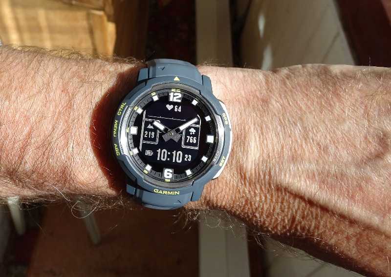 Garmin Instinct Crossover