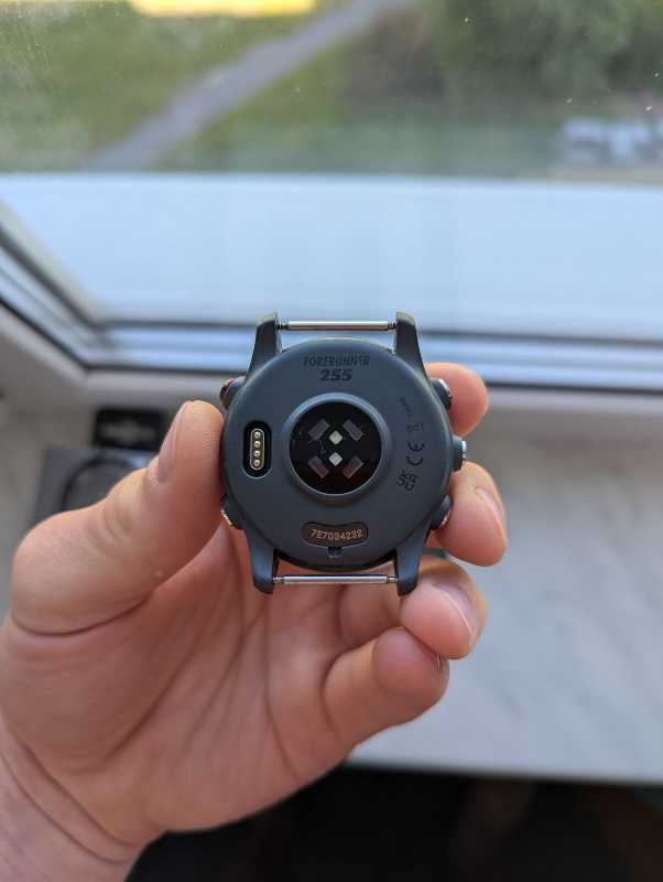 Garmin forerunner 255