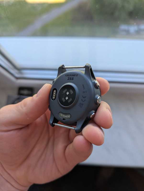 Garmin forerunner 255