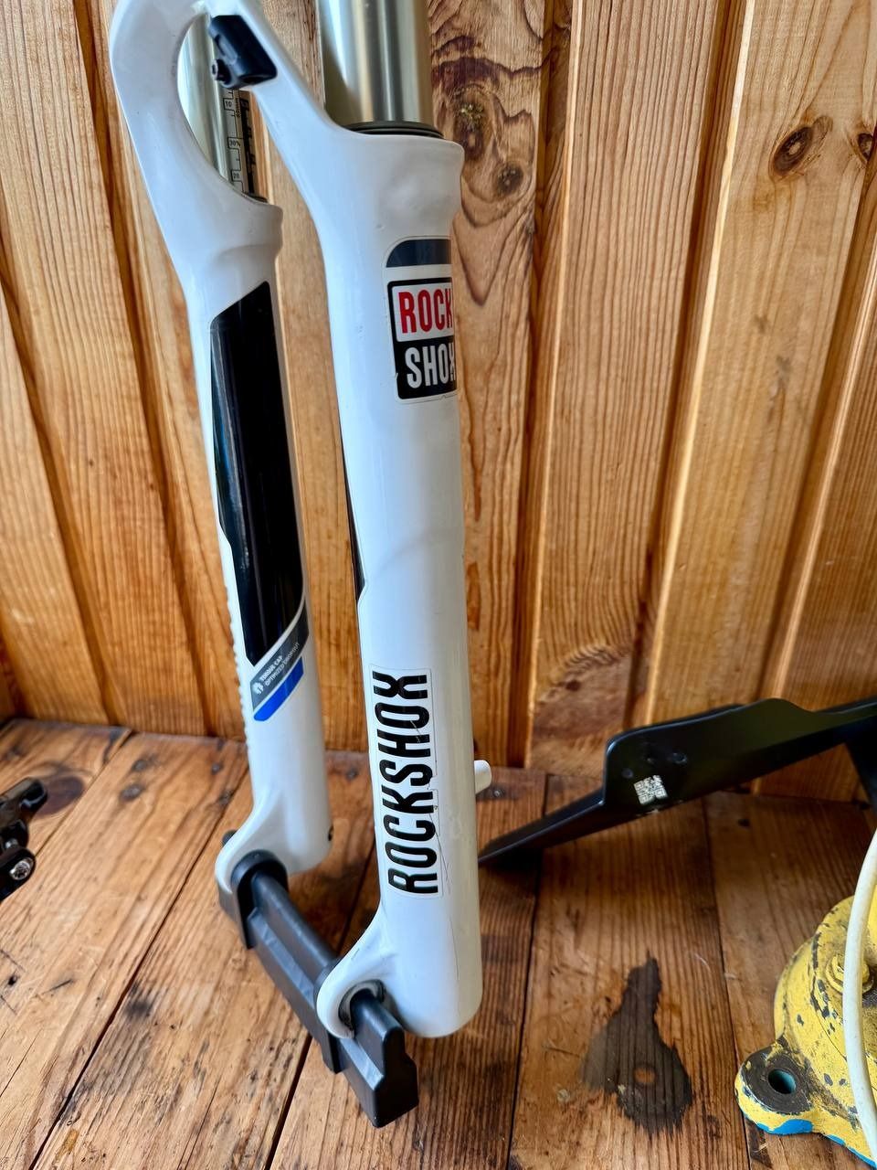 Вилка RockShox REBA 26''