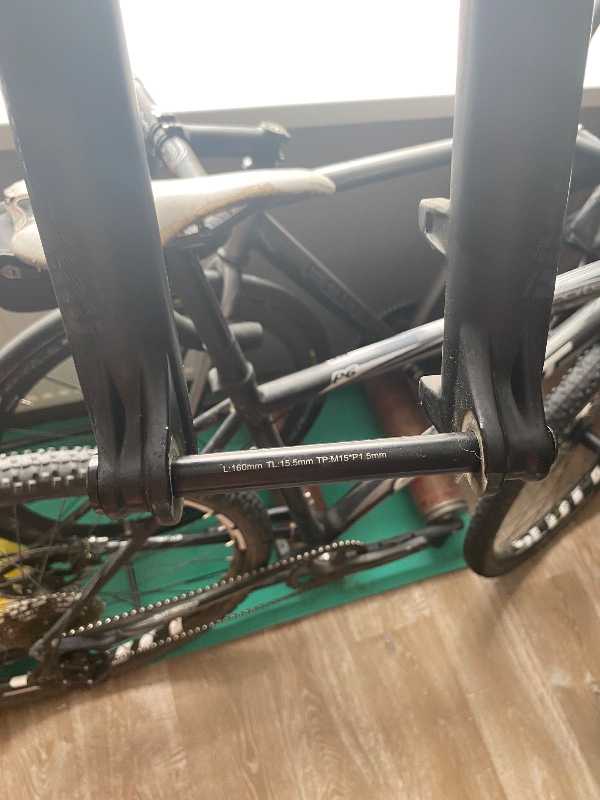 Вилка ROCK SHOX RECON GOLD 29 15/110