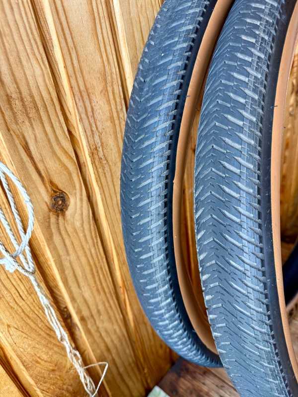 Покрышки Maxxis DTH 26 -складные, кевлар.