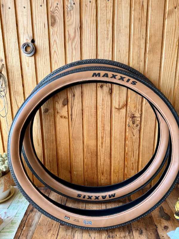 Покрышки Maxxis DTH 26 -складные, кевлар.