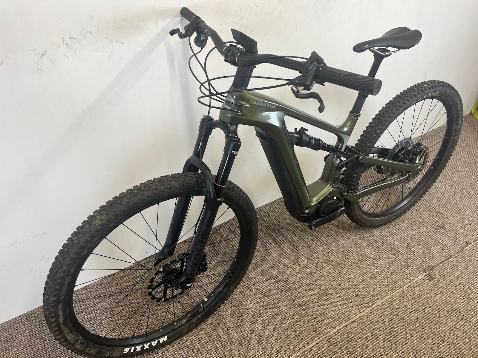 Электровелосипед Cannondale Habit neo