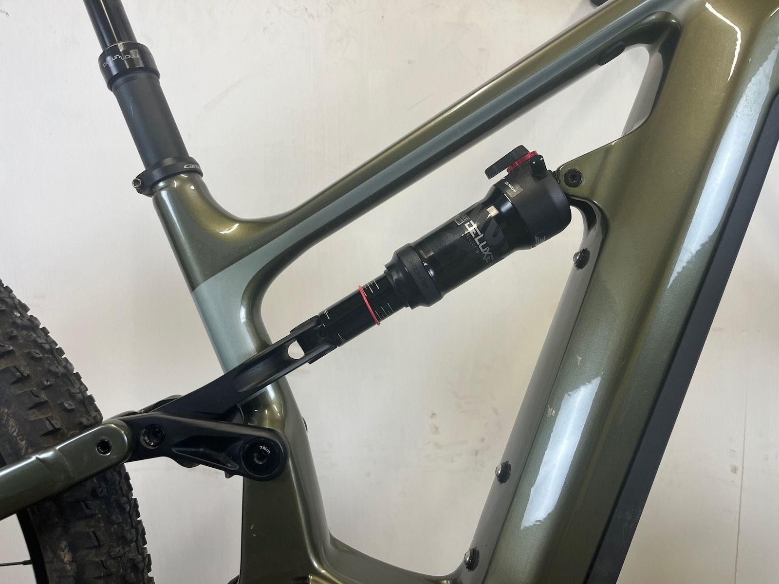 Электровелосипед Cannondale Habit neo