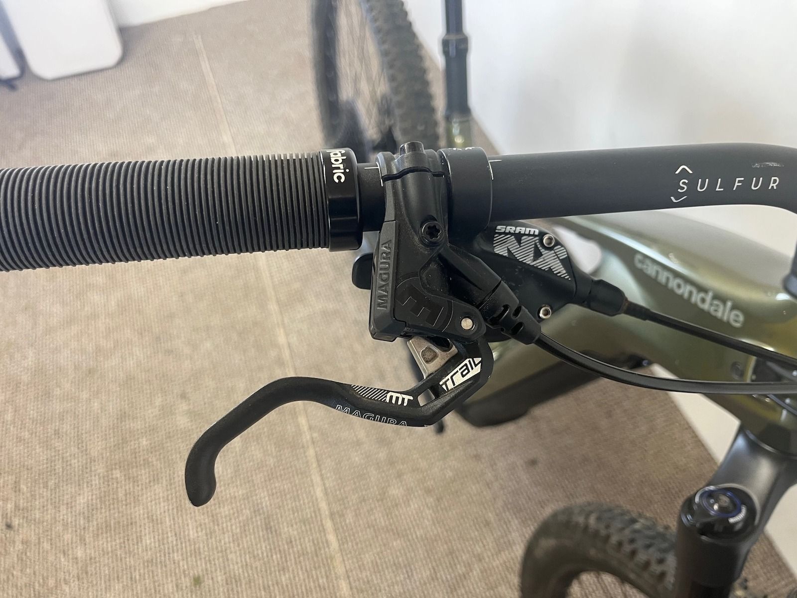 Электровелосипед Cannondale Habit neo