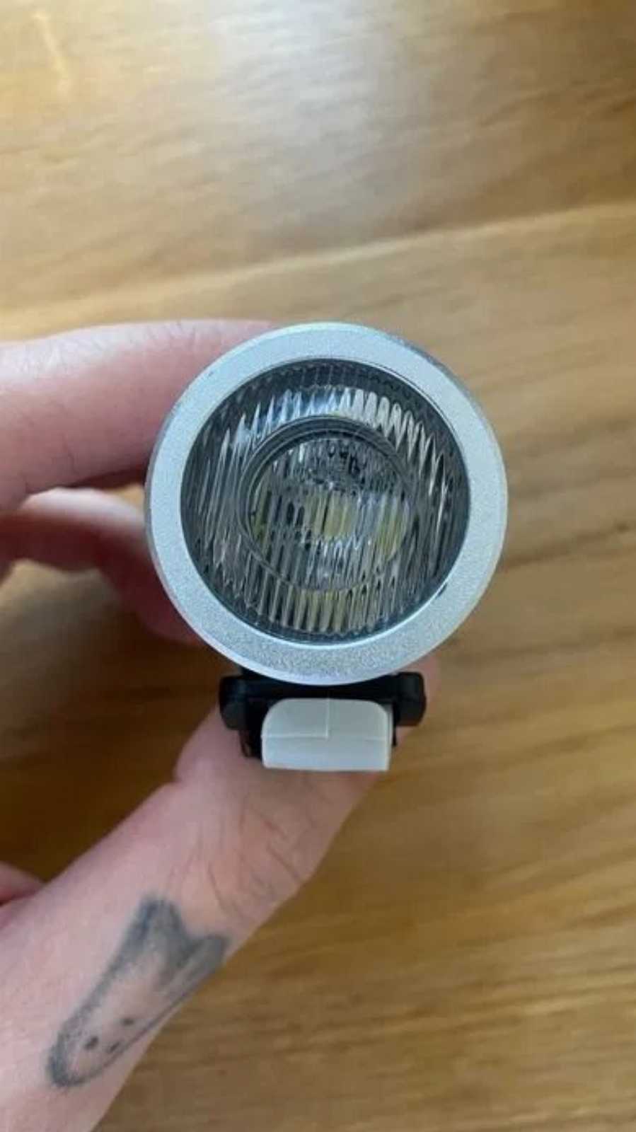 передний фонарь Knog Plug