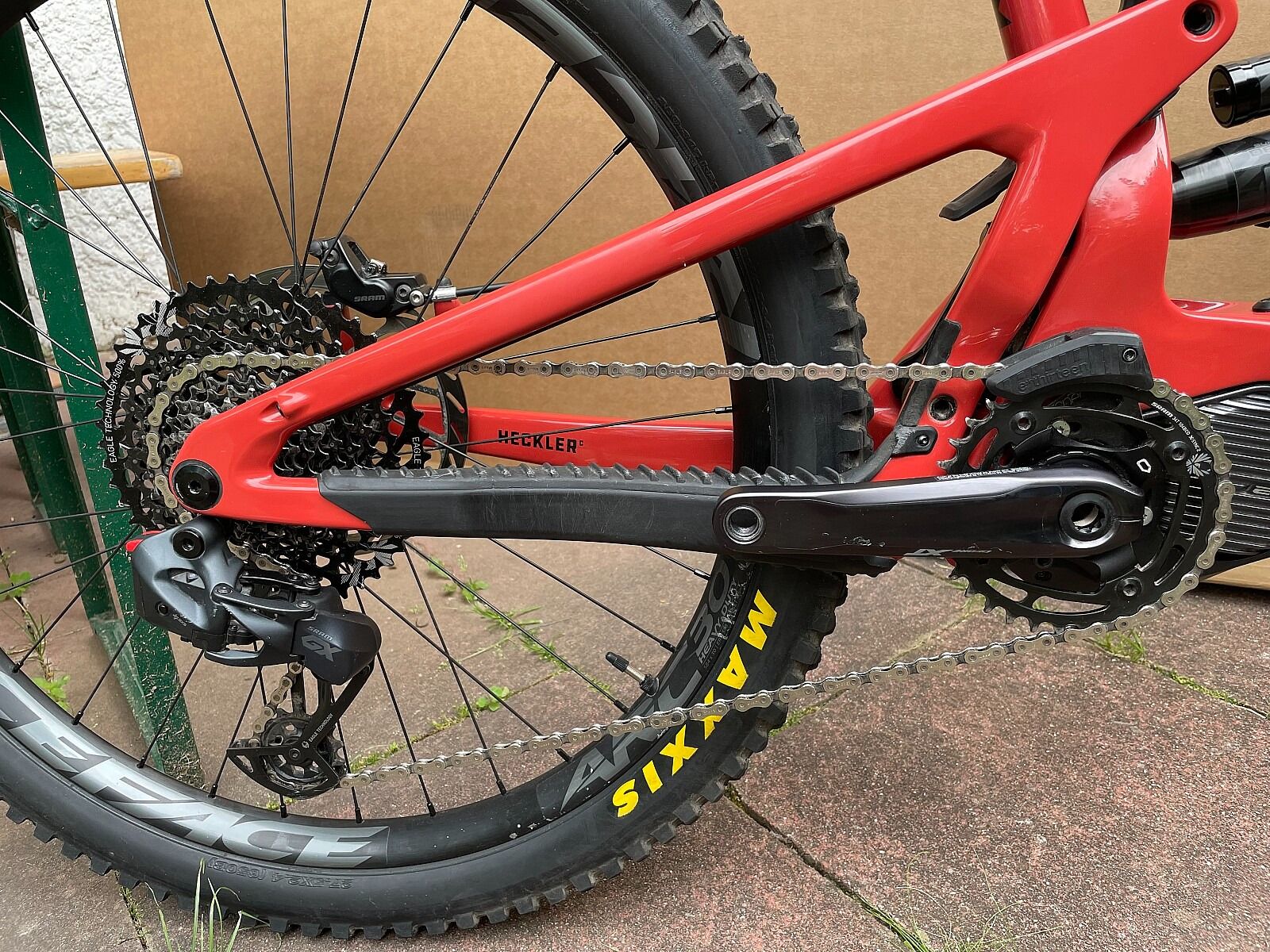 Электровелосипед Santa Cruz Heckler Mx