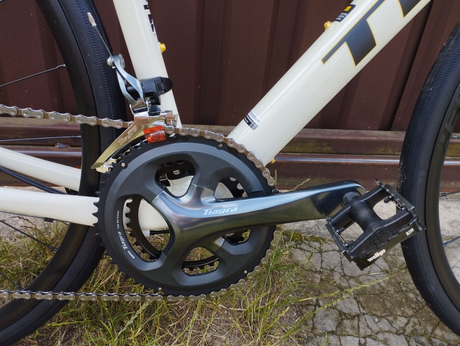 TREK domane AL 4