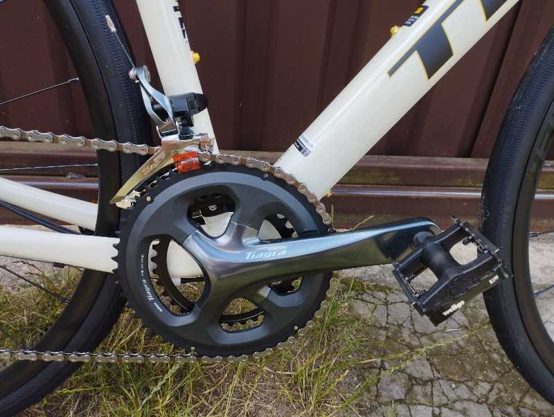 TREK domane AL 4