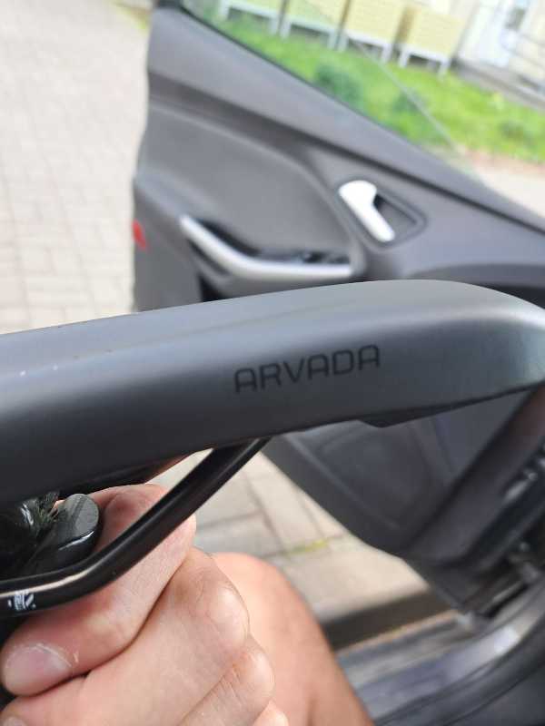 Седло  BONTRAGER  ARVADA