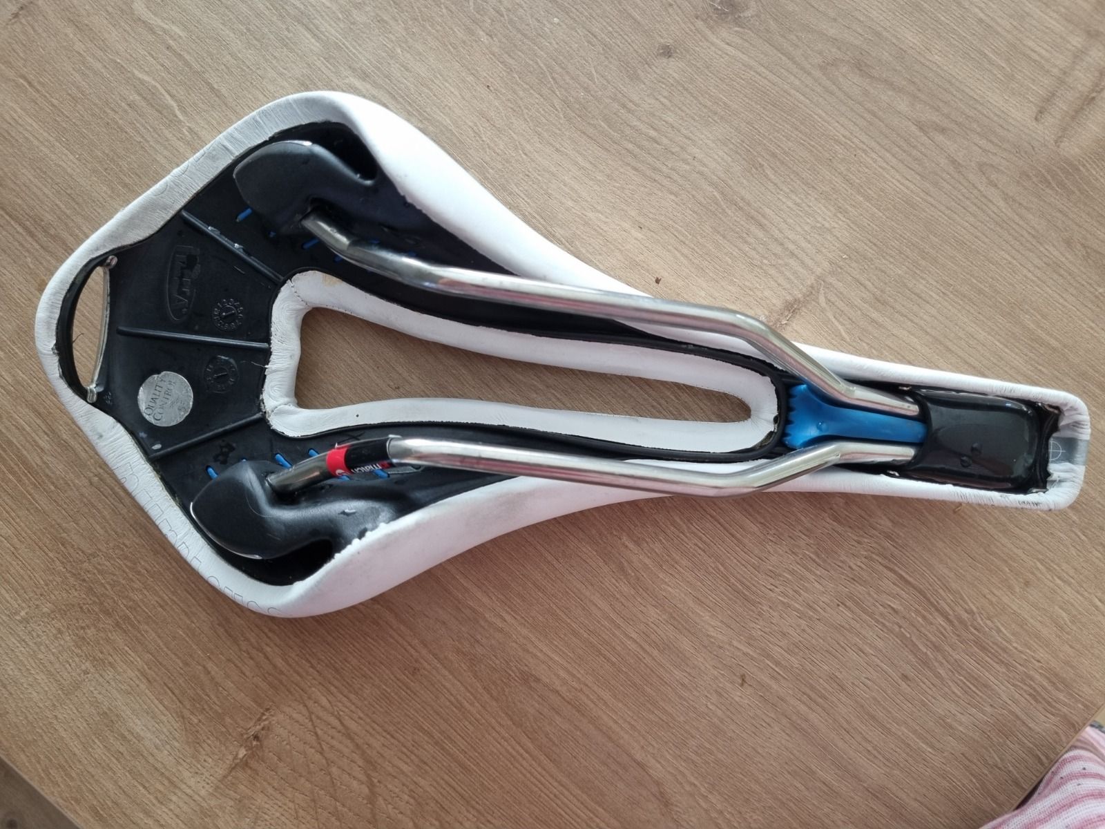 Selle italia gel flow max. Отправлю
