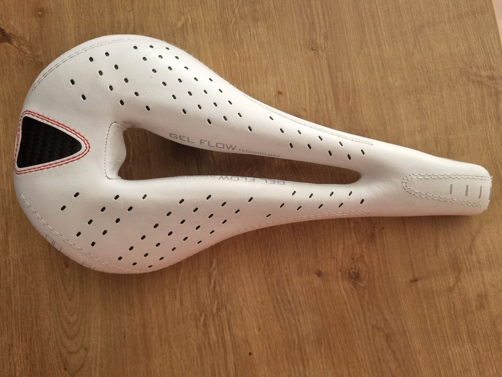 Selle italia gel flow max. Отправлю