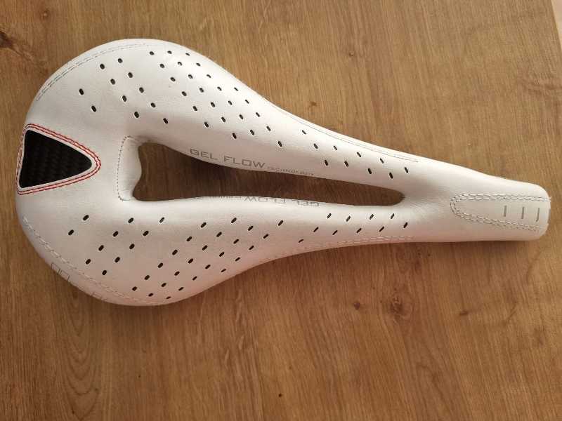 Selle italia gel flow max. Отправлю