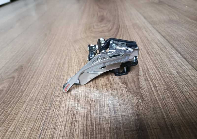 Переключатель передний Shimano Altus 3 скорости