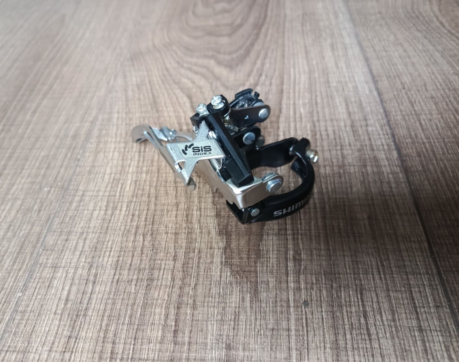 Переключатель передний Shimano Altus 3 скорости