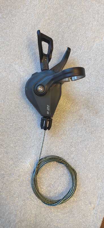 Манетка shimano sl-m6100 Новая