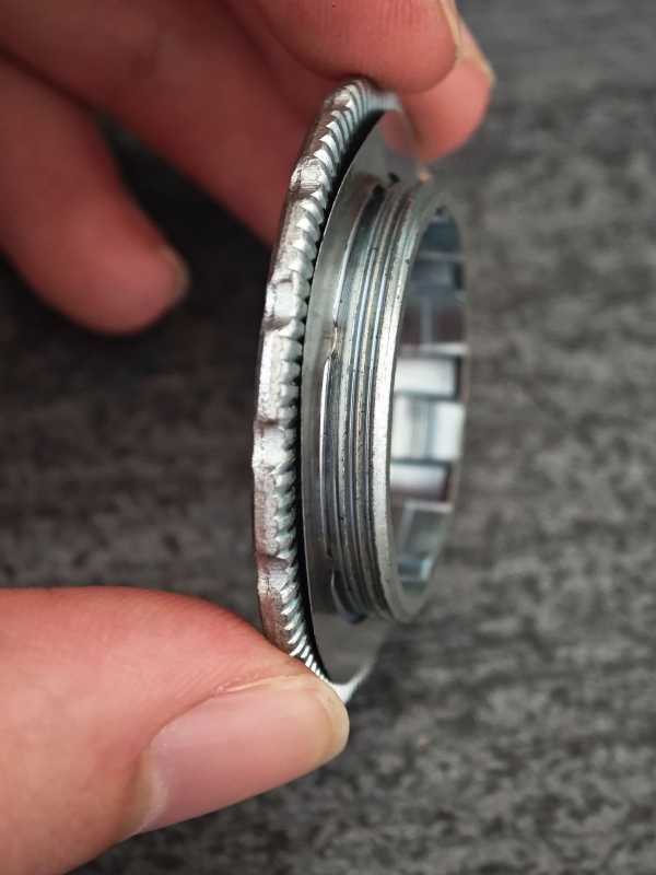 Прижимная гайка с внешними шлицами для ротора Shimano Centerlock