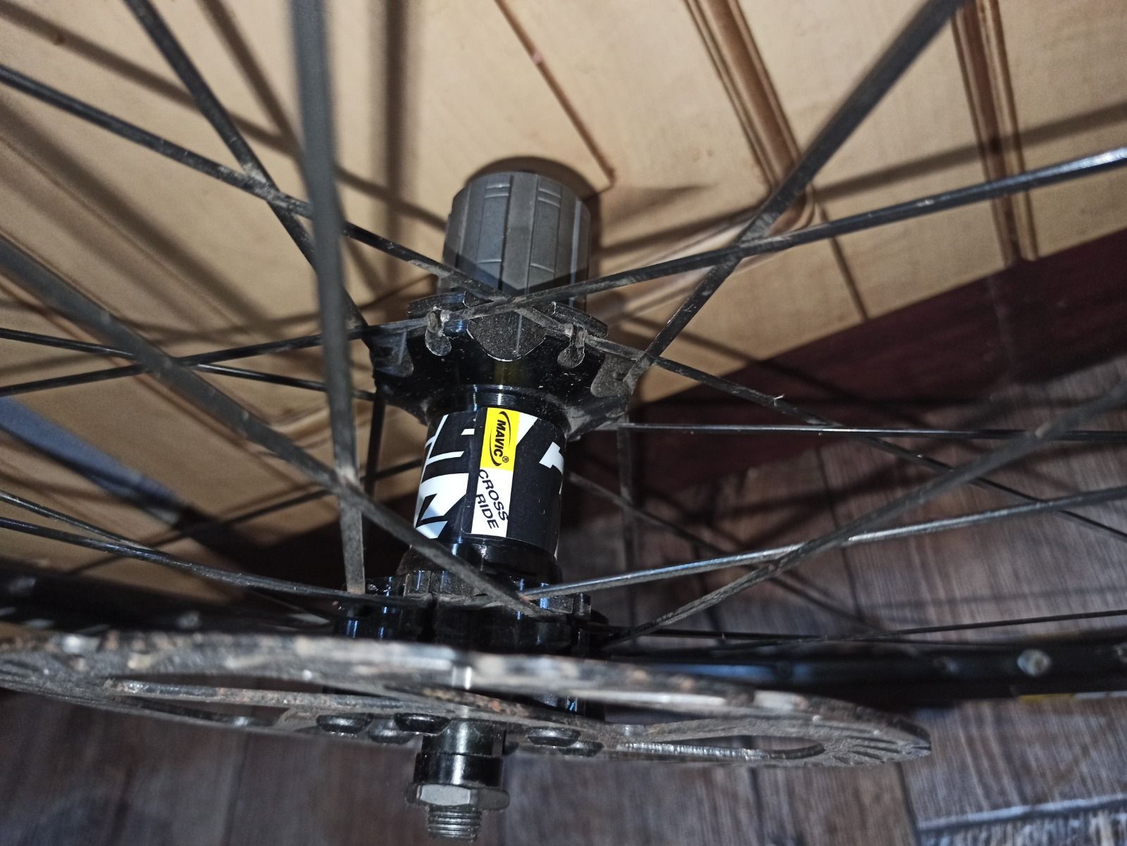 Заднее колесо 26'' Mavic Cross Ride с ротором.