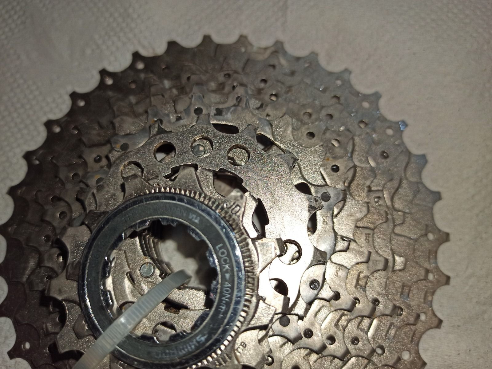 2 Кассеты 9 (ск.) и трещотка 7 (ск.) Shimano.