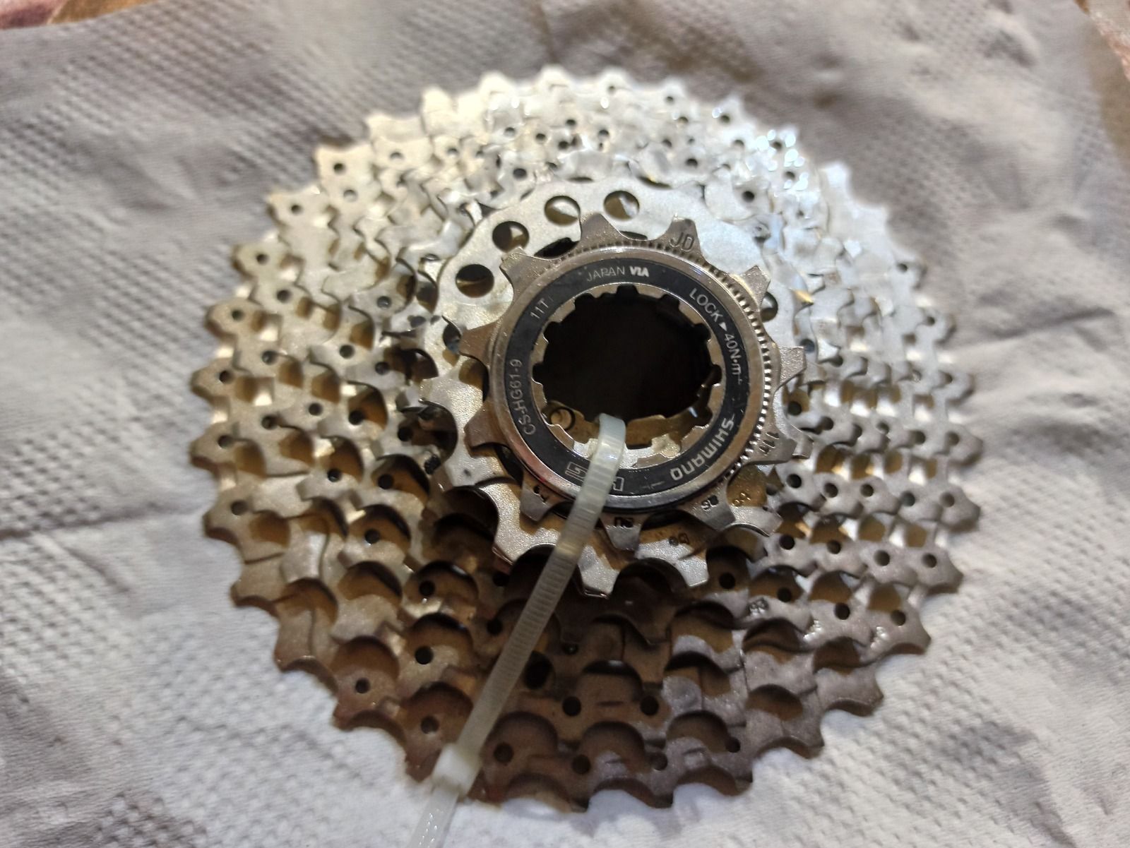 2 Кассеты 9 (ск.) и трещотка 7 (ск.) Shimano.
