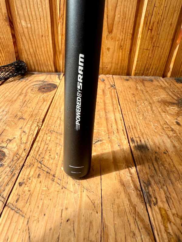 Руль Truvativ Hussefelt 700 + грипсы Truvativ в подарок!
