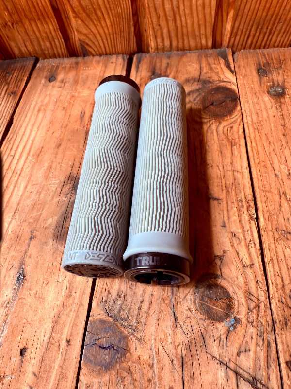 Грипсы Truvativ Descendant Grips