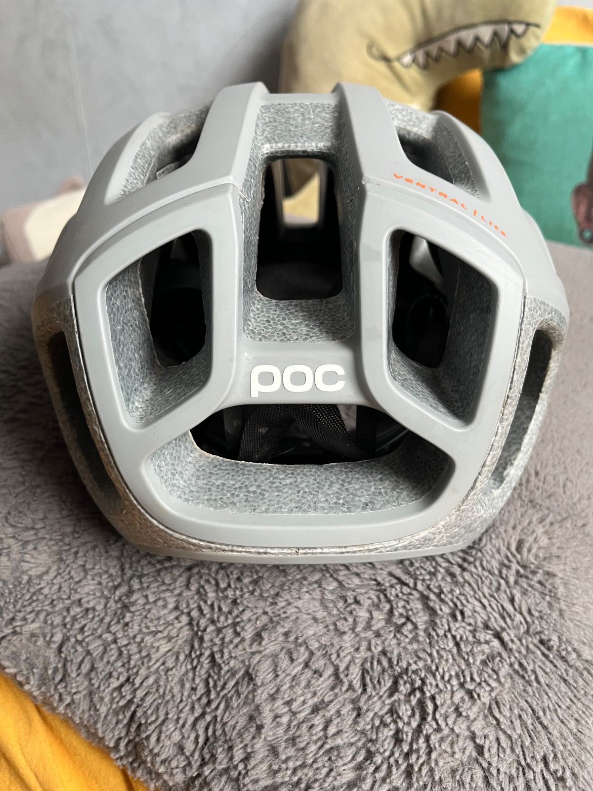 Велошлем POC Ventral lite M