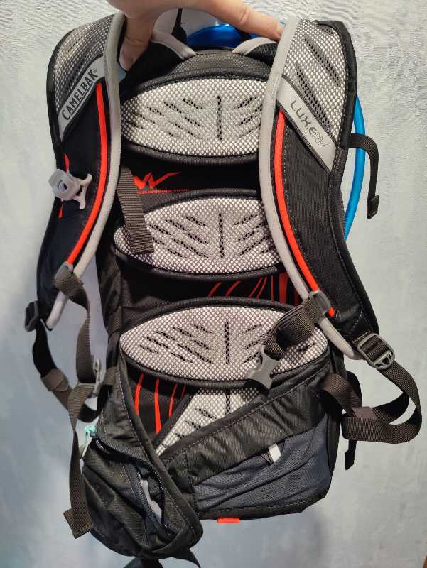 велорюкзак CamelBak L.U.X.E. NV с гидропаком